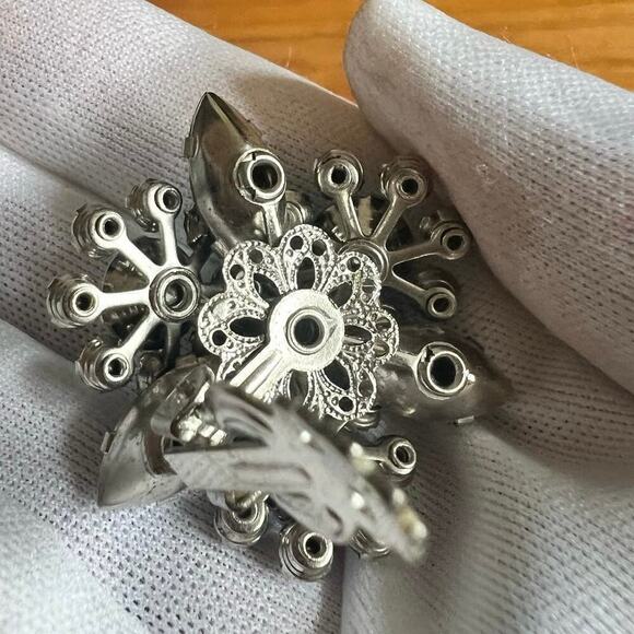 Blue AB Vintage Crystal ear clips - Picture 3 of 4